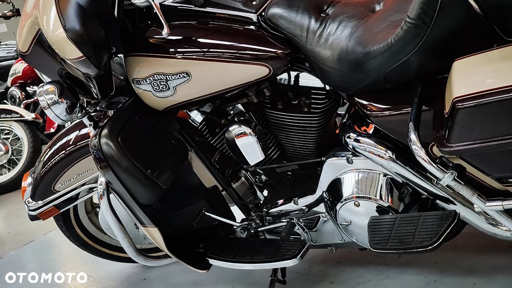 Harley-Davidson Touring Electra Glide - 24