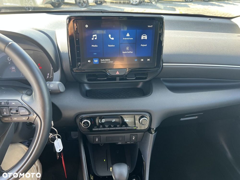Toyota Yaris Hybrid 1.5 Style - 17