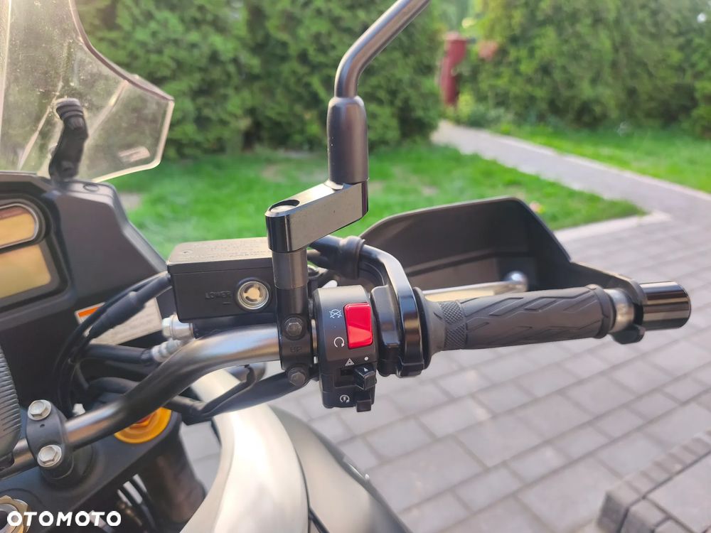 Suzuki DL - 27