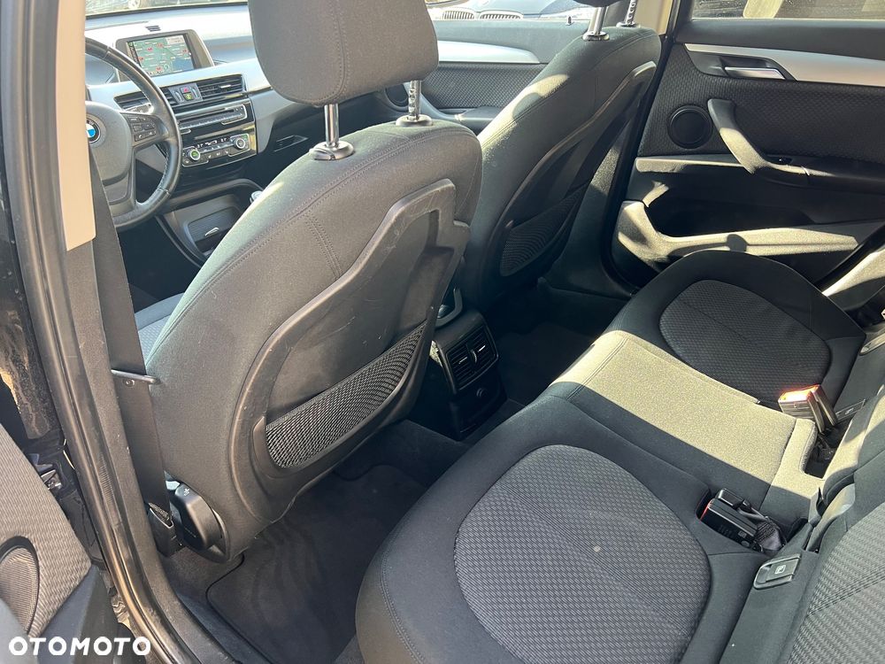 BMW X1 sDrive18i Advantage - 12