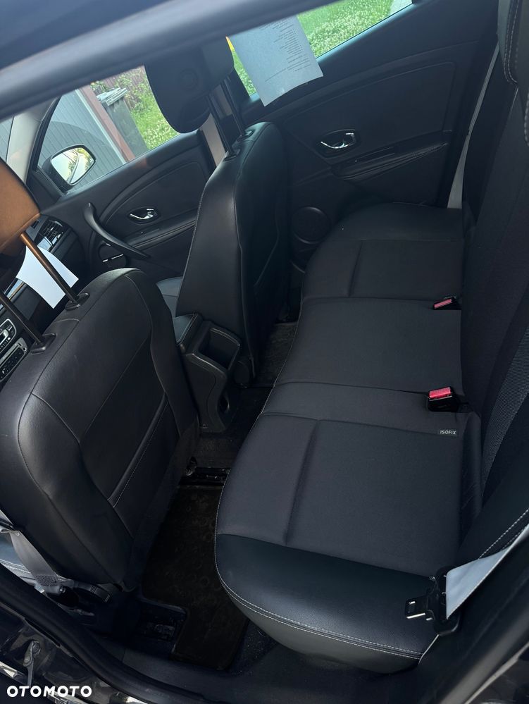 Renault Megane ENERGY TCe 115 Start & Stop Bose Edition - 8