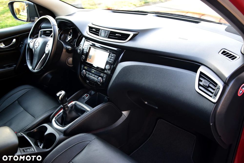 Nissan Qashqai 1.6 DIG-T Tekna - 18