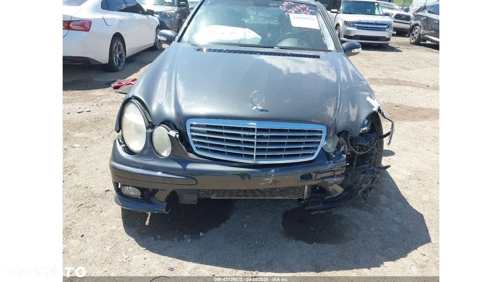 Mercedes-Benz Klasa E 55 AMG - 8