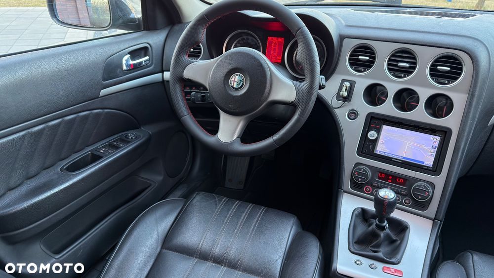 Alfa Romeo 159 1.9 JTDM 8V DPF Distinctive - 5