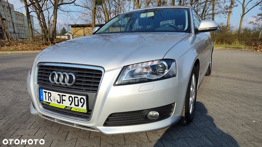 Audi A3 Sportback 1.6 TDI DPF Attraction - 16