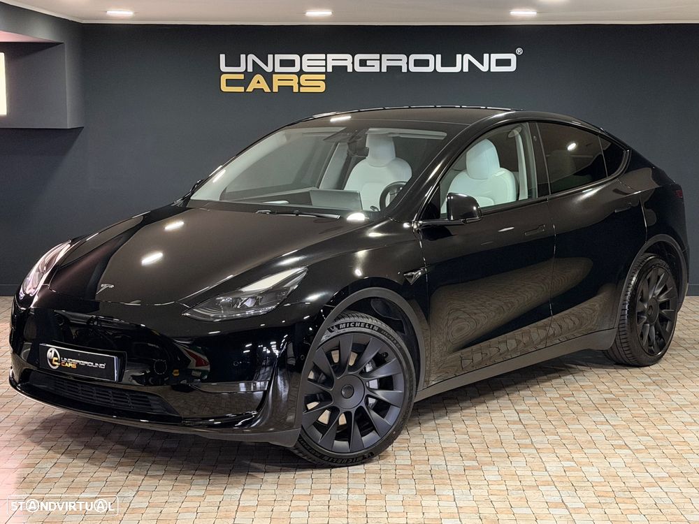 Tesla Model Y Long Range Dual Motor AWD - 2