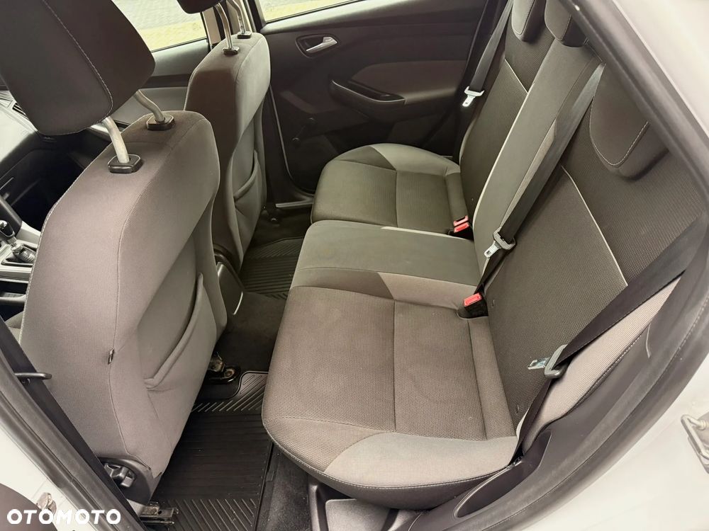 Ford Focus 1.6 TDCi Ambiente Start - 11