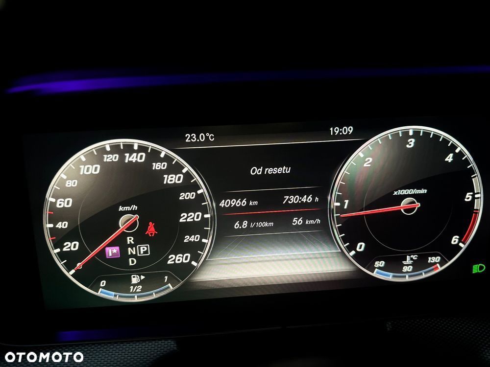 Mercedes-Benz Klasa E 220 d 9G-TRONIC - 30