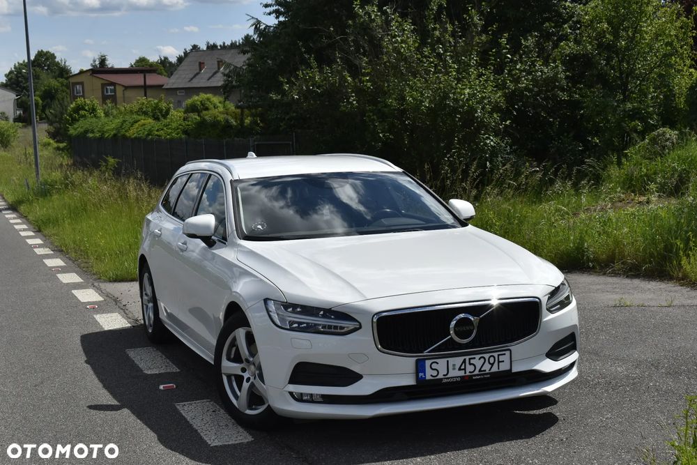 Volvo V90 D4 Momentum Pro - 26