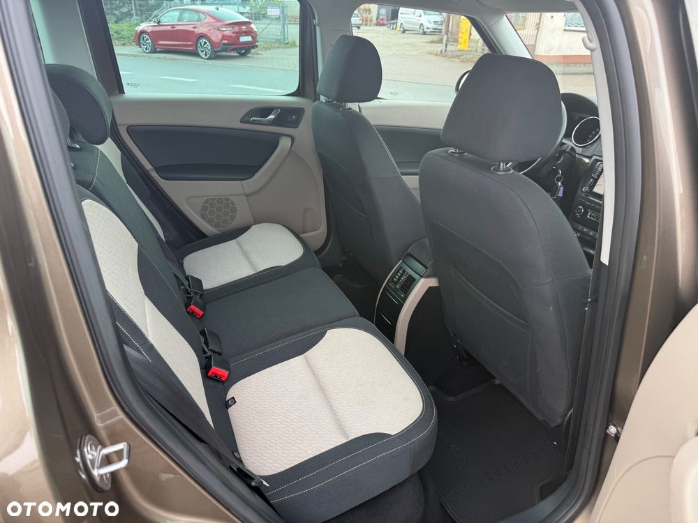 Skoda Yeti 2.0 TDI DPF 4x4 Elegance DSG - 13