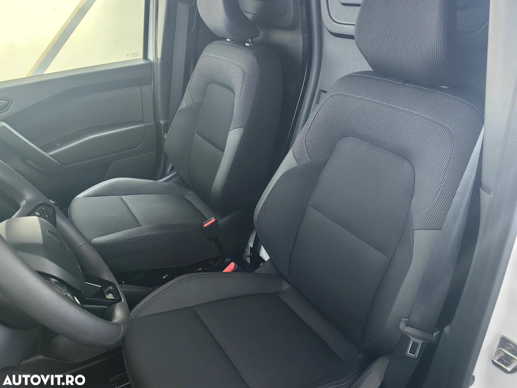 Renault KANGOO VAN 95 CP - 6