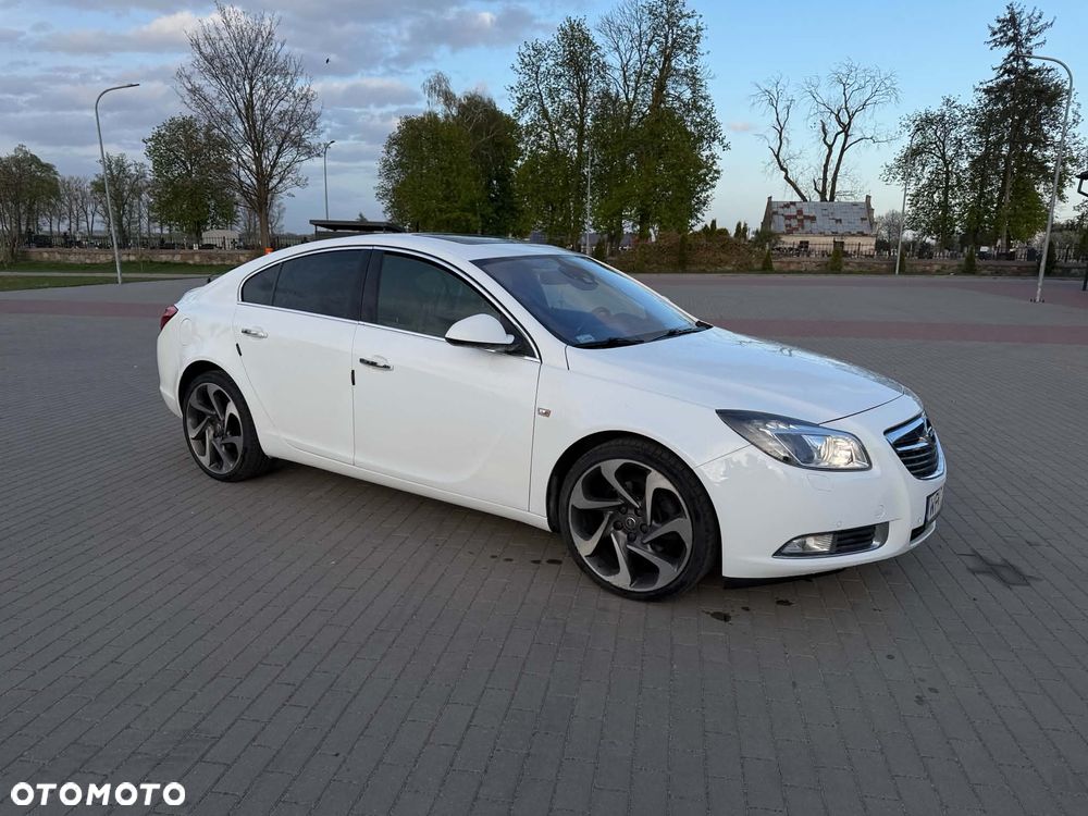 Opel Insignia - 1