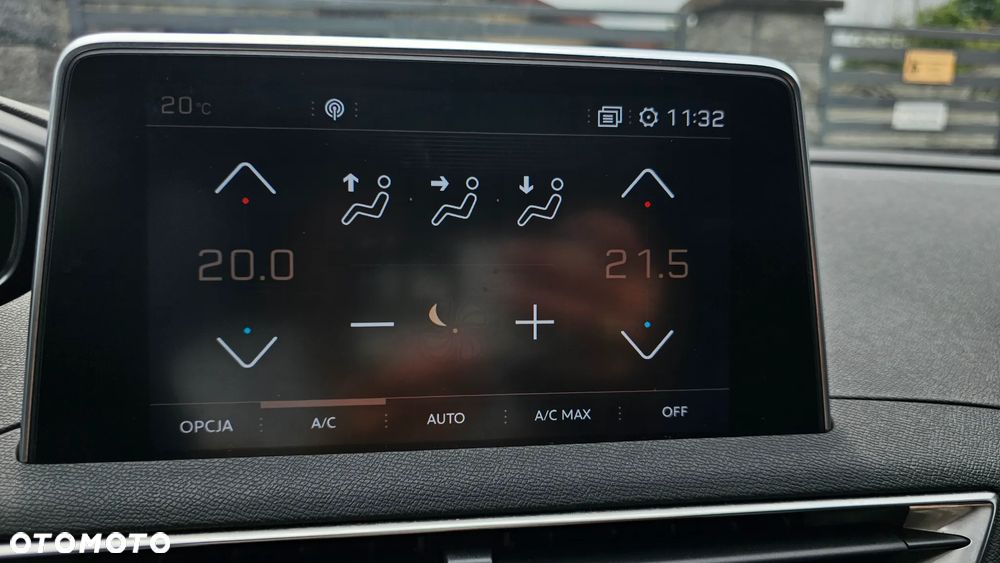 Peugeot 5008 - 32