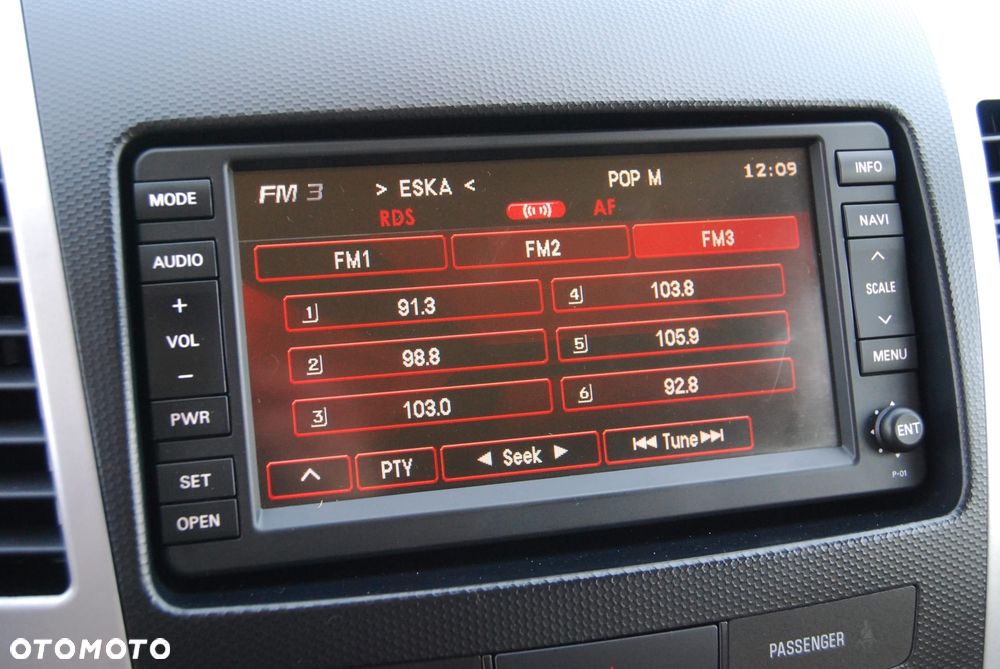 Peugeot 4007 - 31