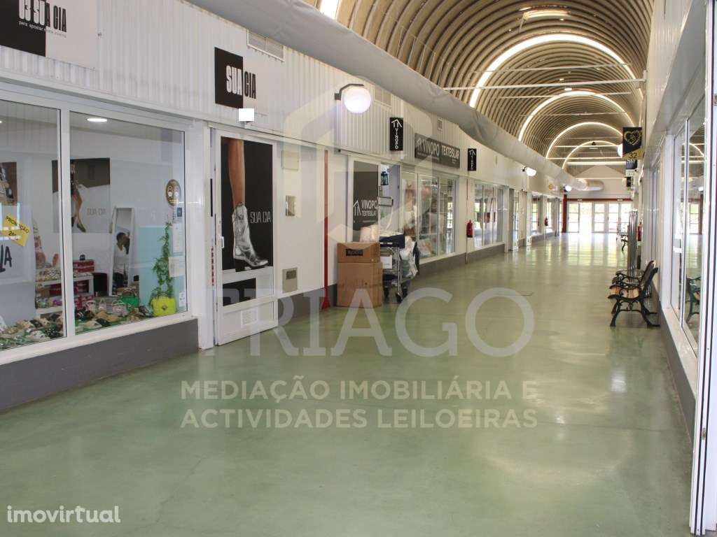 Loja no Hiper Grossista Samora Correia - Grande imagem: 2/15