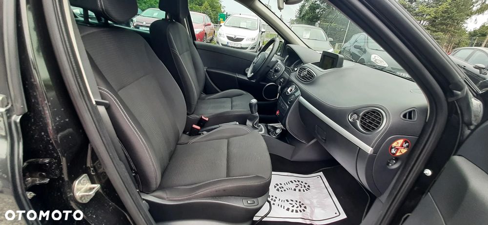 Renault Clio 1.2 16V Dwudziestka Euro5 - 24