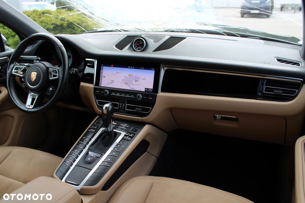 Porsche Macan - 20