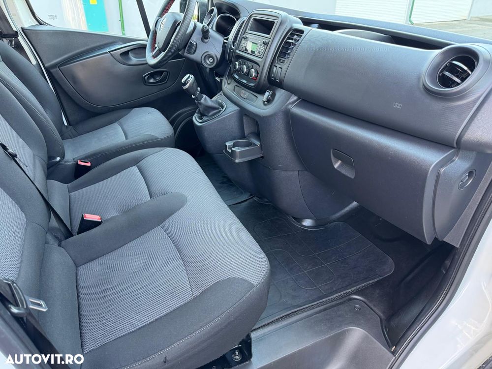 Renault Trafic 2.0 Blue dCi 120 Combi L1H1 8+1 locuri Authentique - 9