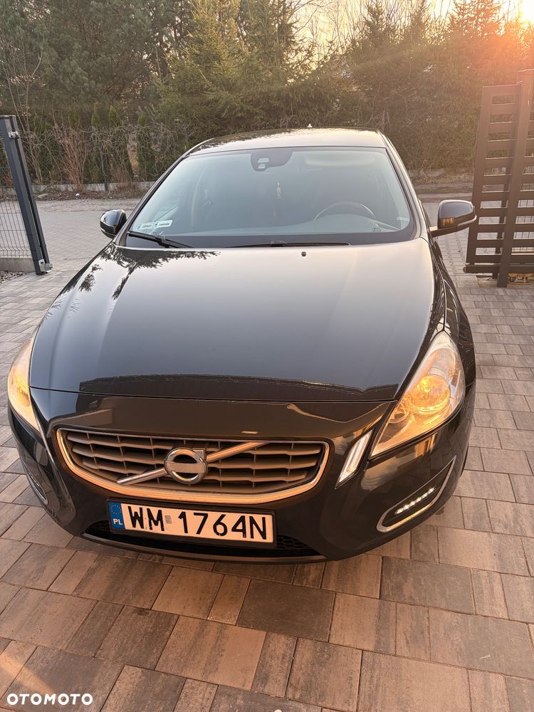 Volvo V60 D4 - 4