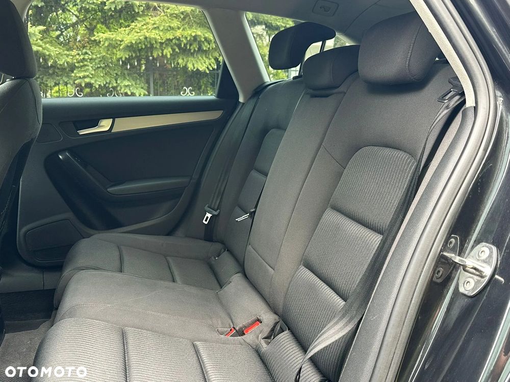 Audi A4 Avant - 16