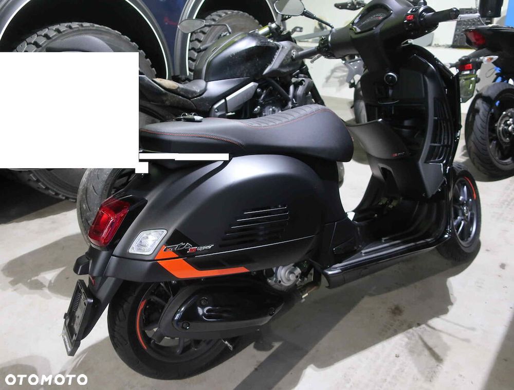 Vespa GTS - 2