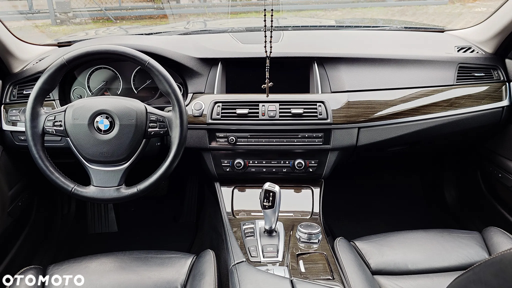BMW Seria 5 535i xDrive Luxury Line - 27