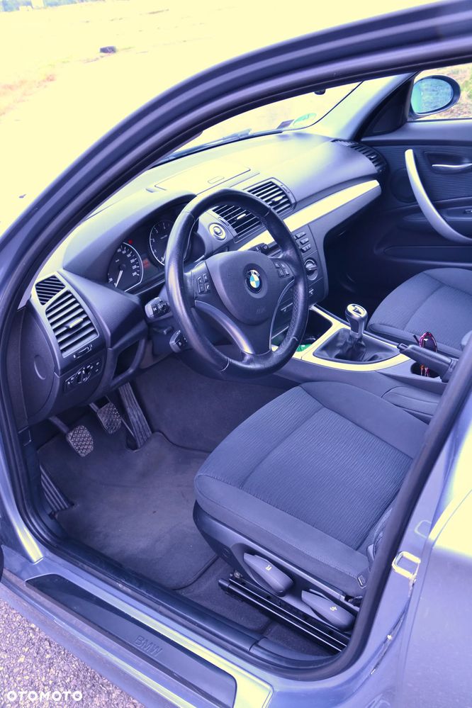 BMW Seria 1 116i - 8