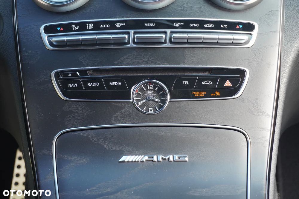 Mercedes-Benz Klasa C AMG 63 S AMG Speedshift MCT 9G - 19