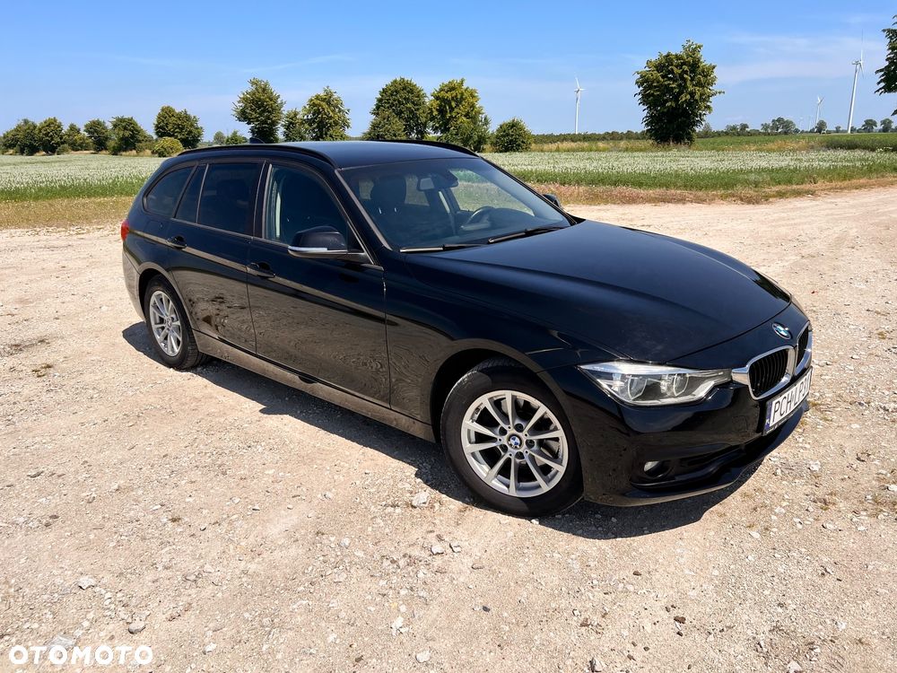 BMW Seria 3 320d xDrive - 26