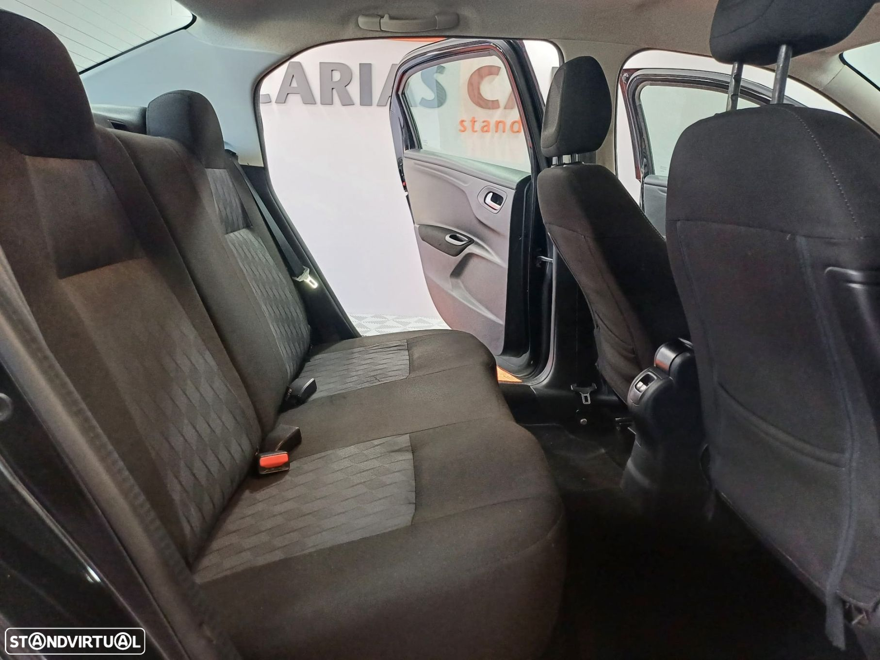 Citroën C-Elysée 1.6 HDi Seduction - 12