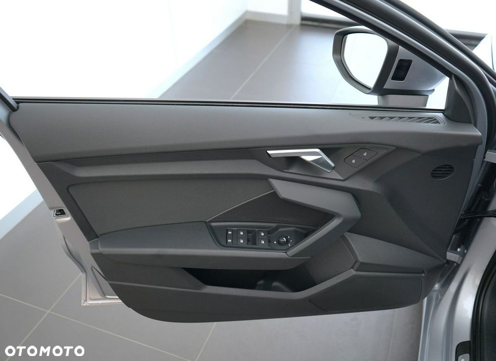 Audi A3 Sportback - 12