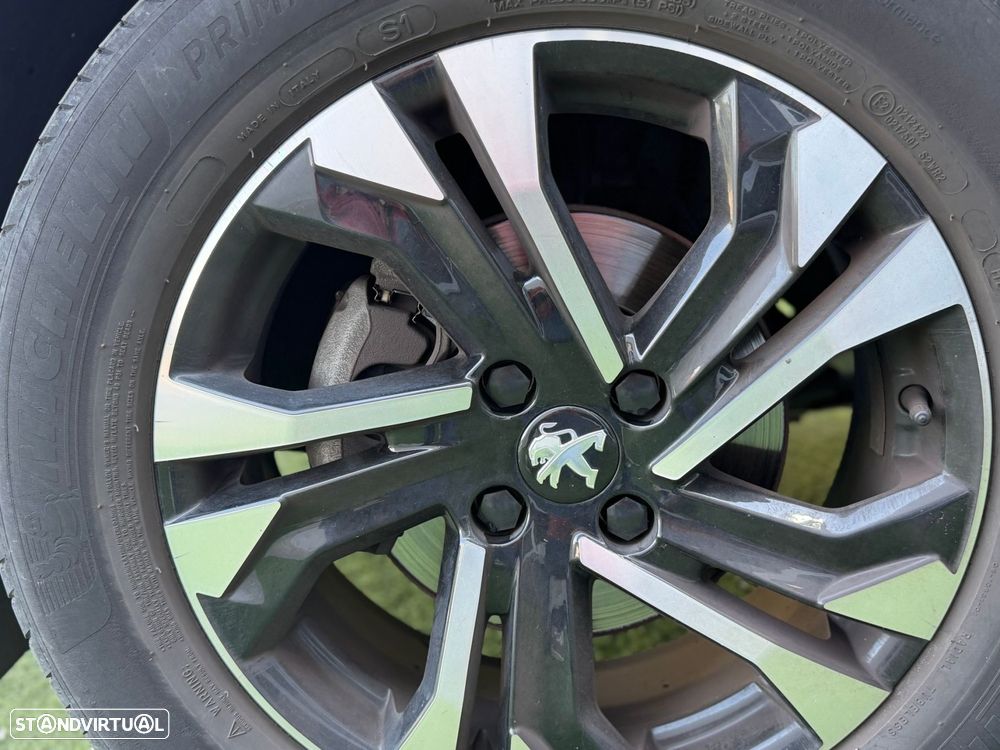 Peugeot 2008 1.2 PureTech GT Line EAT8 - 12