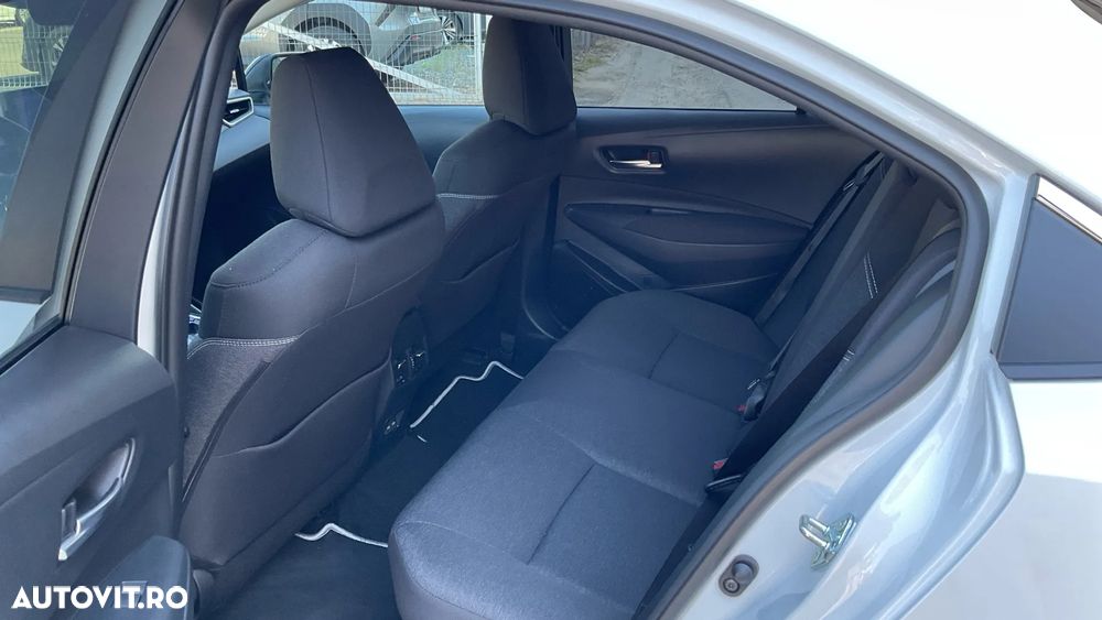 Toyota Corolla 1.8 HSD Dynamic - 12