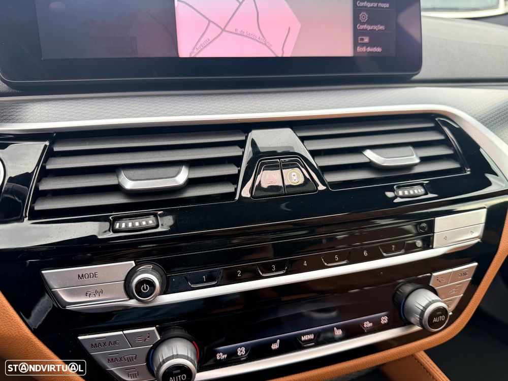 BMW 530 e Pack Desportivo M - 36