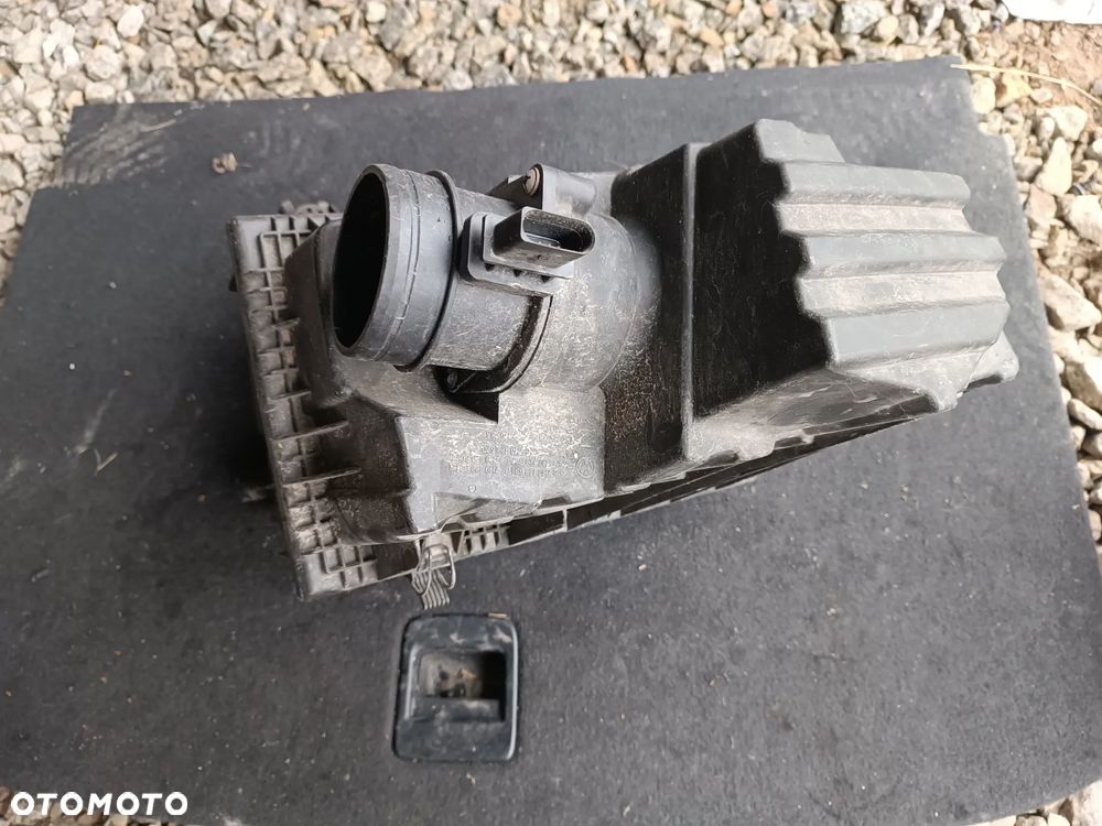 FILTR POWIETRZA OBUDOWA VOLKSWAGEN T5 2.5 TDI - 2