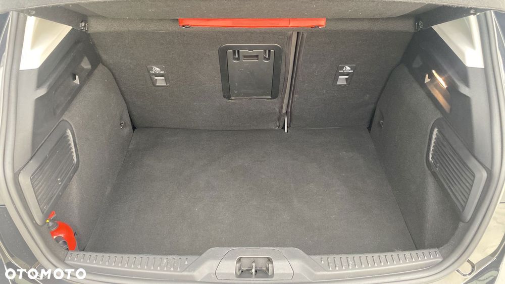 Ford Focus 1.0 EcoBoost mHEV Titanium X - 12