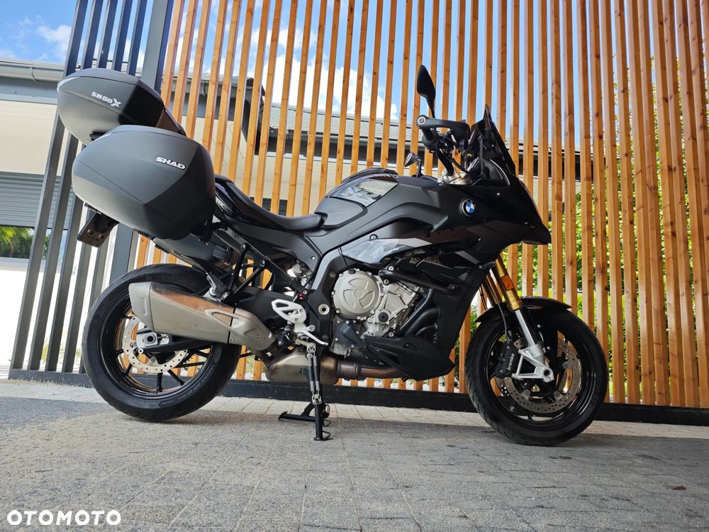 BMW XR - 1
