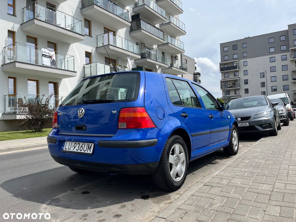Volkswagen Golf 1.6 Trendline - 6