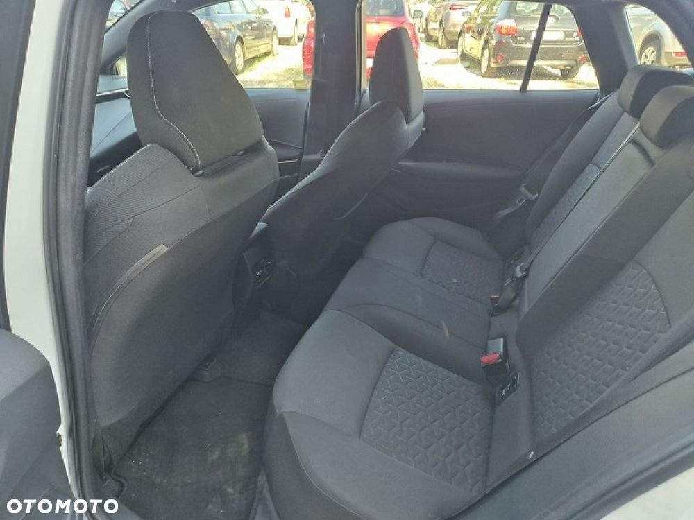 Toyota Corolla - 22