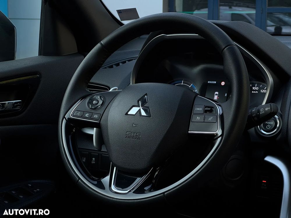 Mitsubishi Eclipse-Cross 4WD Plus Select - 19