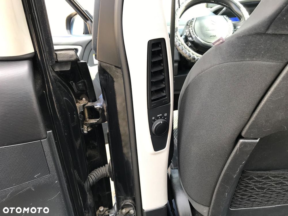 Citroën C4 Picasso 2.0 16V EGS6 Style - 19
