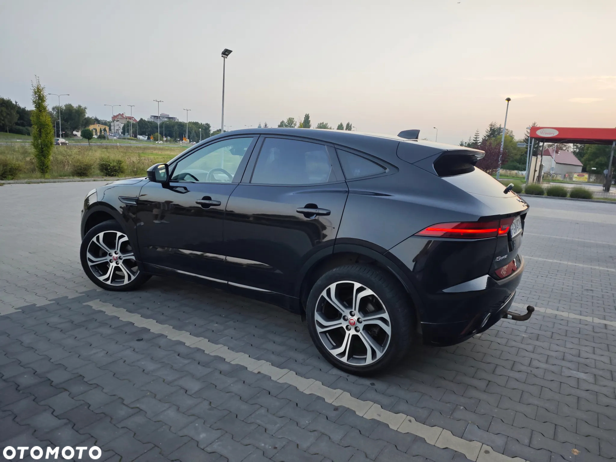Jaguar E-Pace 2.0 i4D AWD R-Dynamic S - 7