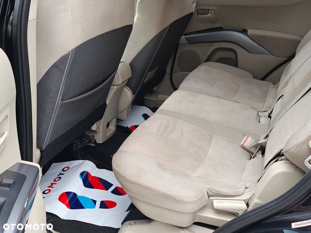 Mitsubishi Outlander 2.4 4WD CVT Intense - 8