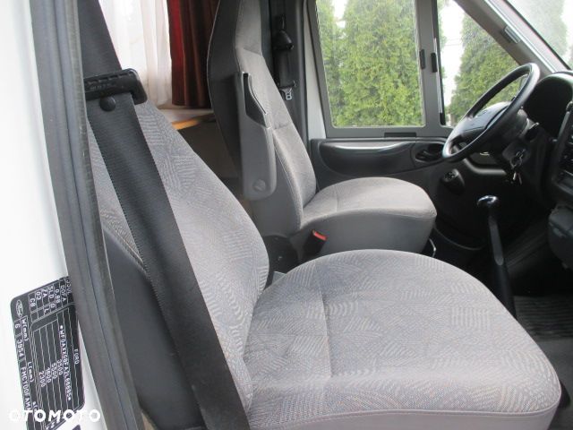 Ford transit - 24