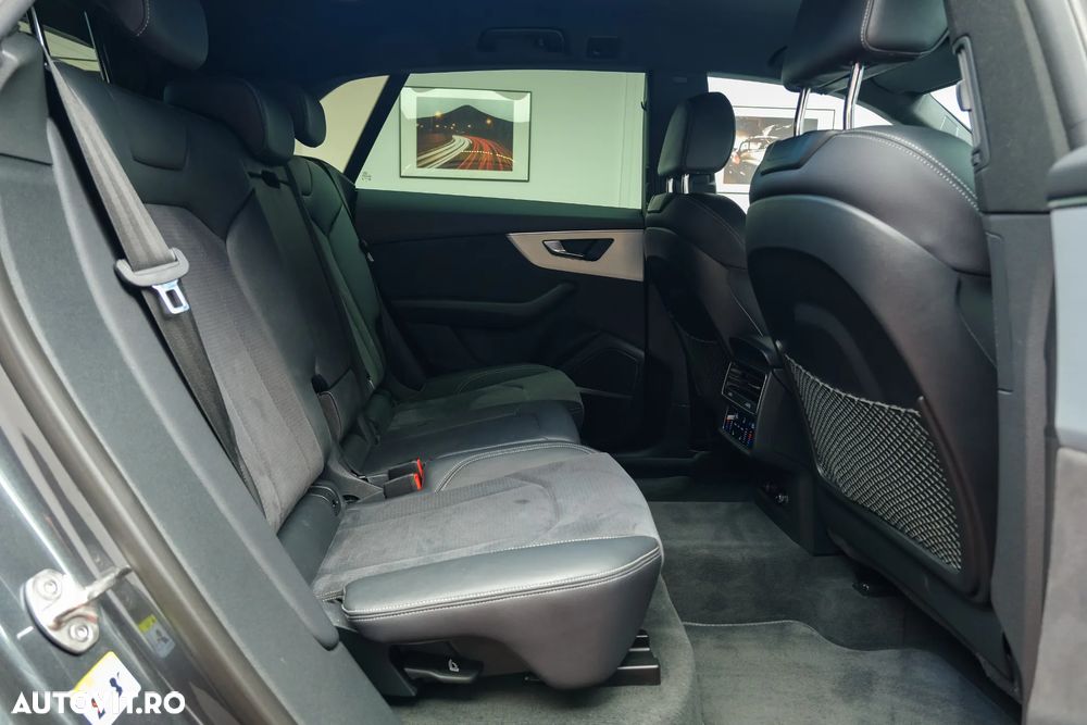 Audi Q8 55 TFSI quattro Tiptronic MHEV - 35