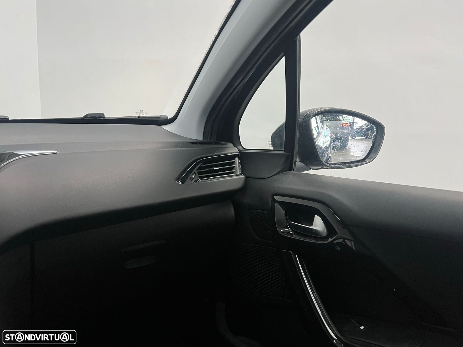 Peugeot 208 1.2 PureTech Access - 23