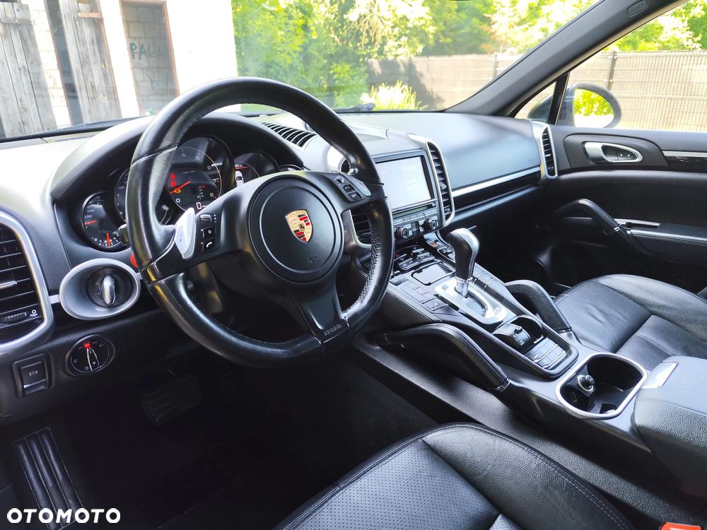 Porsche Cayenne Platinum Edition - 22