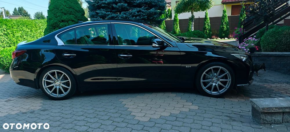 Infiniti Q50 2.0t Sport Sound Studio by Bose - 5