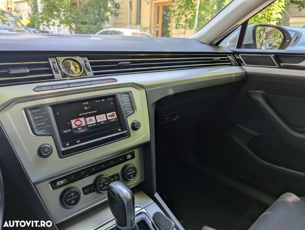 Volkswagen Passat 2.0 TDI DSG Comfortline - 5