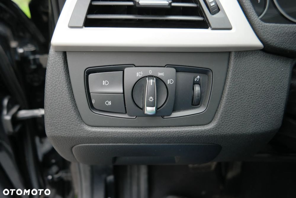 BMW Seria 3 - 27
